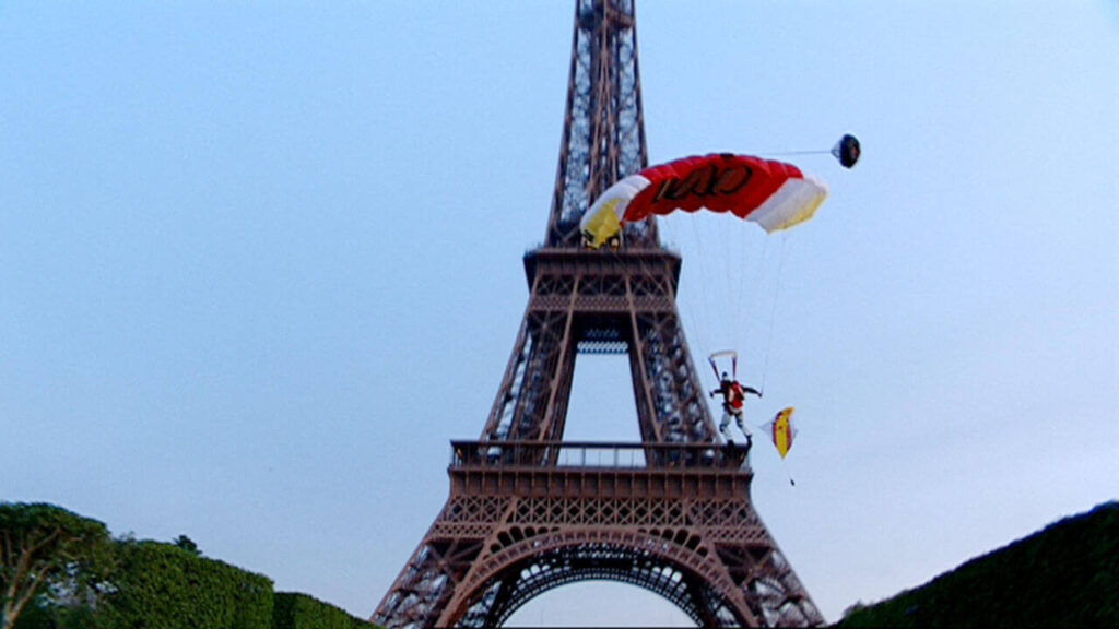 Man Arrested For Parachuting His Way Off Of Paris’s Eiffel Tower